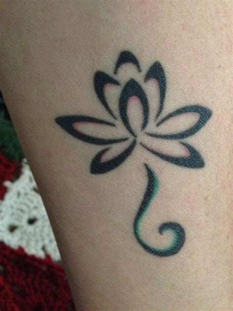 Water Lily Tattoos Lilies Tattoo And Water Lilies On Pinterest