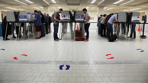 Wary Of Hackers States Move To Upgrade Voting Systems The New York Times