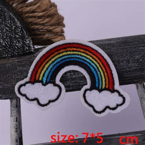 2017year New Arrival 1pc Rainbow Cloud Iron On Embroidered Patch For