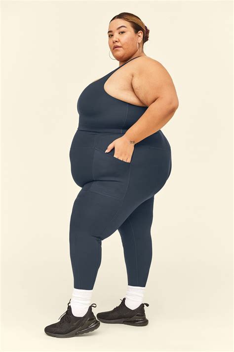 Buy Best Clothes For Curvy Girls In Stock