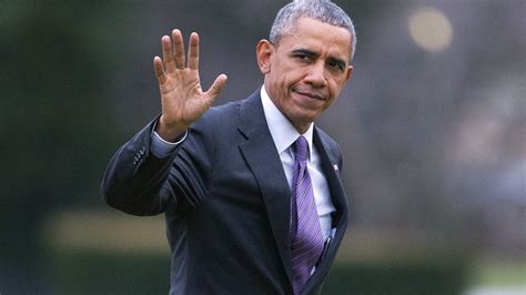 President Obamas Hand Was Dwarfed By Giannis Antetokounmpos Enormous