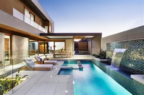 16 Dazzling Contemporary Swimming Pool Designs To Enjoy In