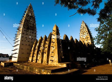 La Grande Mosquée Construite En Style Du Sahel De Larchitecture De
