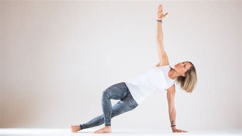 5 Ways To Practice Side Plank Yoga International