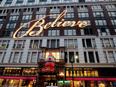 Big Apple Secrets: Macy's :Dream … and Believe