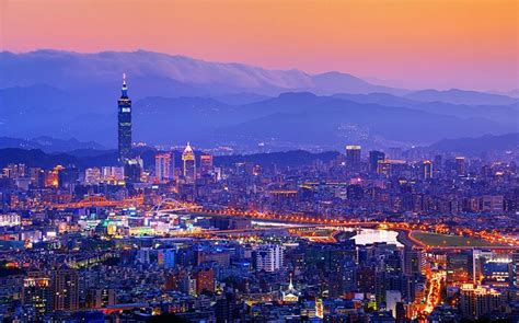 The country has a gdp per capita of $39,767. Top 10 Safest Countries in the World | OhTopTen