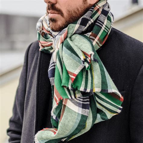 There are two correct ways for a man to wear a scarf. Men's Scarves: 3 Ways to Wear This Spring | Latest mens wear, Diy scarf, Men