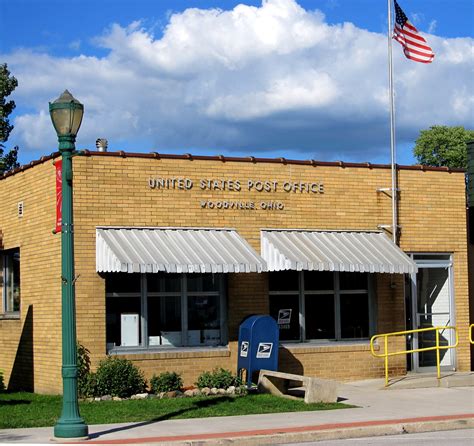 Small Town Post Office The Us Post Office At Woodville Oh Flickr