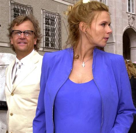 Die schauspielerin veronica ferres, 49, und der unternehmer carsten maschmeyer, 55, haben in südfrankreich geheiratet. Ferres spielt Merkel : Veronica Ferres ist und bleibt das ...