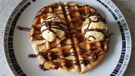 Waffles With Ice Cream And Chocolate Sauce Youtube