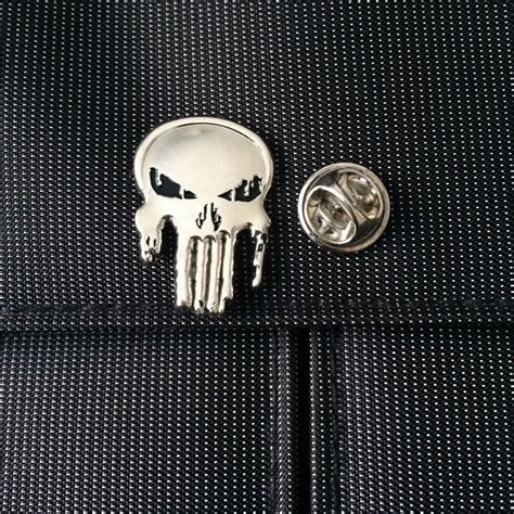 1 Pcs 3d Superhero Punisher Skull Lapel Pins Brooch Pins
