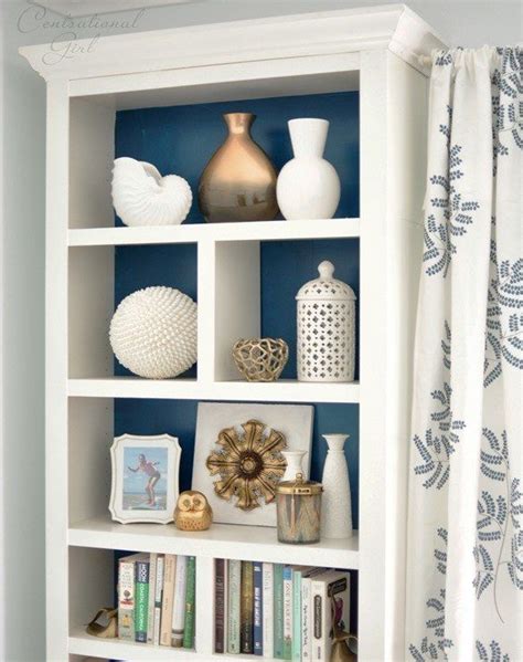 Top A Basic Bookshelf With Crown Molding To Make It Look Built In 31