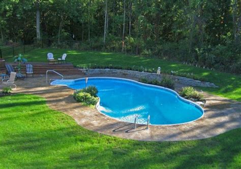26 Backyard Pool Landscaping Ideas On A Budget 2022