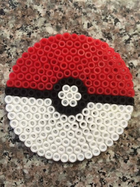 Pokemon Ball Perler Bead Made With Circle Peg Board Kraalpatronen