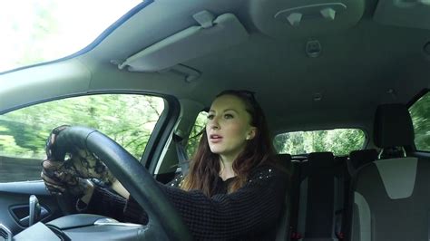 Sophia Smith Black Lace Glove Driving