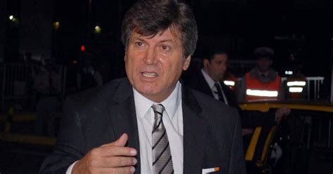 Este viernes murió carlos carlín calvo, a los 67 años de edad. Carlín Calvo está internado y su pronóstico es reservado ...