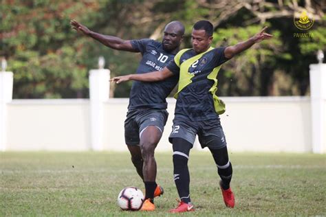 Player profile dickson nwakaeme from team. Dickson Nwakaeme Bakal Diberi Surat Tunjuk Sebab Kerana ...