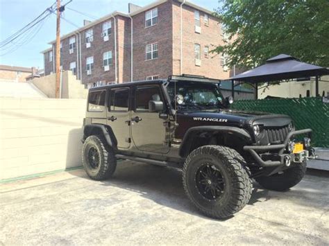 2011 Jeep Wrangler Unlimited Sahara Sport Utility 4 Door 36l