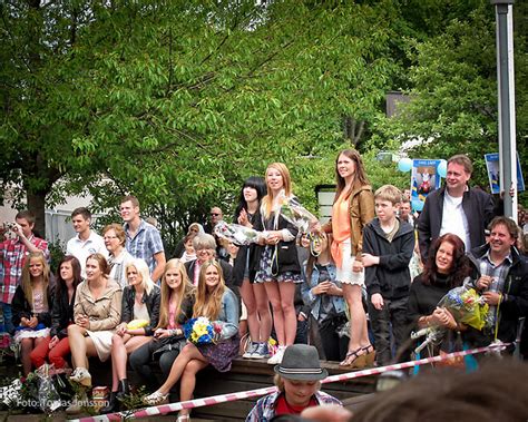 Sök bland 0 lediga jobb som lärare i gymnasiet. Tomas vardagsbilder: 2012 års student på Mönsteråsgymnasiet