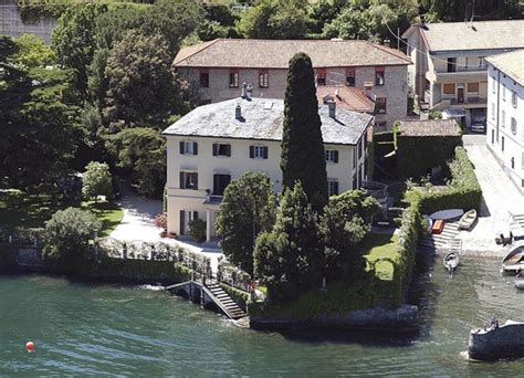 10 Amazingly Luxury Celebrity Homes