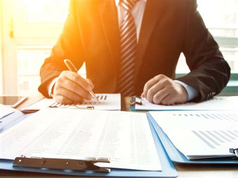 How to Become a Professional Banker