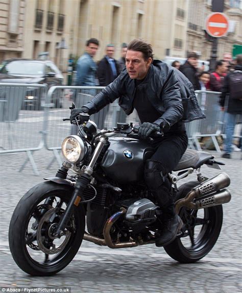 In this scene, bmw takes the center. Tom Cruise, 54, films on motorcycle for Mission Impossible 6 | Bmw motorcycles, Bmw nine t ...