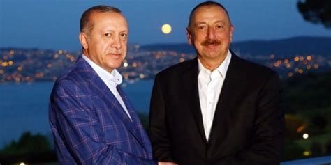 Azerbaycan cumhurbaşkanı i̇lham aliyev, cumhurbaşkanı seçiminde büyük başarı sağlaması dolayısıyla cumhurbaşkanı recep tayyip erdoğan'ı tebrik etti. İlham Aliyev'den Cumhurbaşkanı Erdoğan'a mektup - Yeni Akit