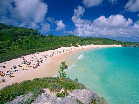 The Most Beautiful Pink Sand Beaches In The World Photos Condé Nast