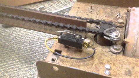 The drive belt in my automatic doorman model 455 has broken. Perma Power - YouTube