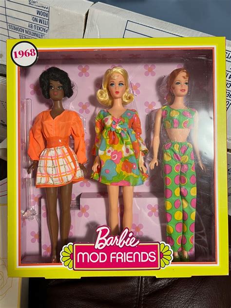 Mattel Frp00 Barbie Mod Friends T Set Rare Nrfb 1970s Repro Stacy