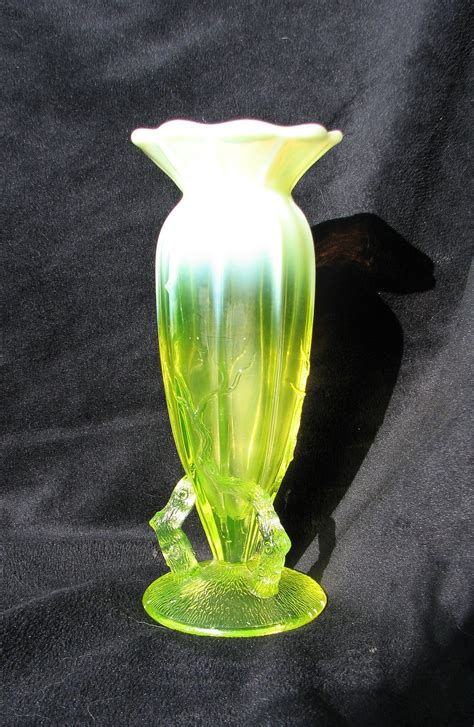 1898 northwood twigs canary vaseline vase this was my mom s it glows under blacklight