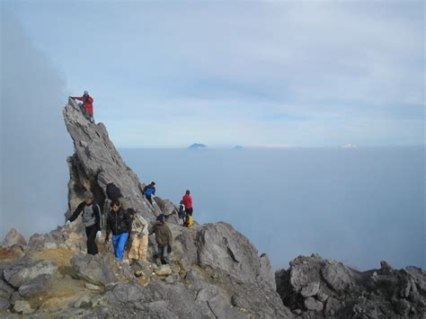 PETUALANGANKU Pendakian Gunung Merapi