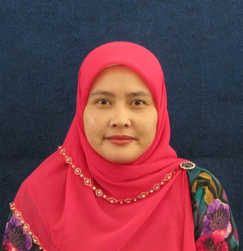 Demi cahaya mata tunggalnya, tekong skuad sepak takraw negara, siti nor suhaida jafri, memilih untuk menarik diri daripada kem kebangsaan. Blog Rasmi SK Bukit Senggeh (SKK): GURU/STAF