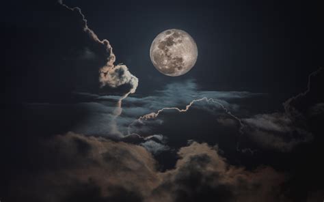 Download 1680x1050 Wallpaper Night Clouds And Moon Sky Widescreen 16