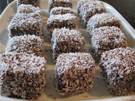Vom apfelkuchen bis zum becherkuchen finden sie bei uns einfache und schnelle kuchen zum nachbacken. Saftige Cupavce-Cupavci-Kokoswürfel « Kochen & Backen ...