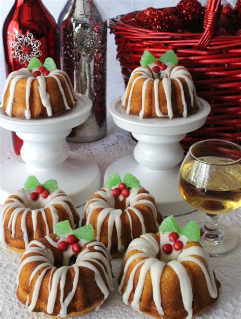 These bundt cake recipes are easy and delicious ways to eat dessert. Christmas Mini Bundt Cakes - Two Sisters