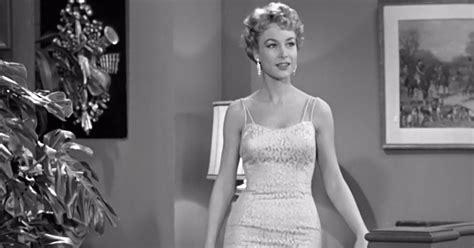 Barbara Eden Made Her Sitcom Debut On I Love Lucy Wearing A Dress