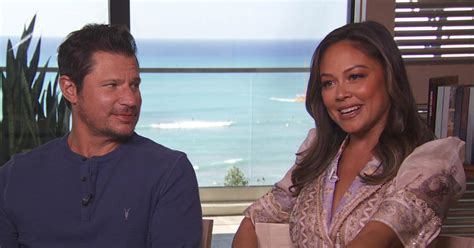 Love Is Blind Hosts Nick And Vanessa Lachey Love Is Work And It Should Be A Fun Job