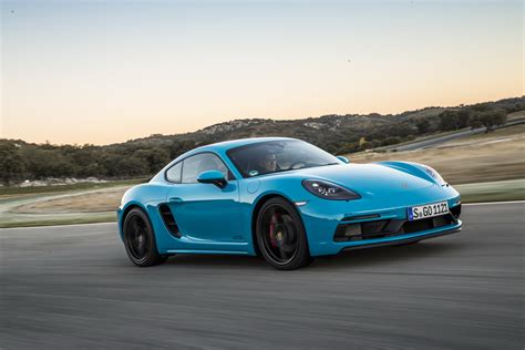 The 2020 porsche 718 cayman might play second fiddle to the 911 in terms of ultimate performance and prestige, but it otherwise fully embraces porsche's sports car ethos. New Porsche 718 Cayman and Boxster GTS Detailed In 85 Pics ...