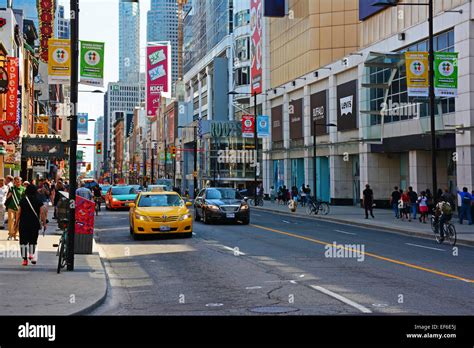 Downtown Toronto Street Sign Hi Res Stock Photography And Images Alamy