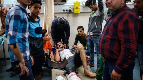 Waves of Gazans vs. Israeli Tear Gas and Bullets: Deadliest Mayhem in