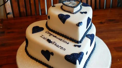 Love heart silhouette engagement cake. Heart-shaped engagement cake - YouTube