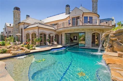 Amazing Houses With Big Pools Schra