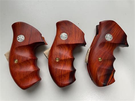 Premium Light Wood Decorate Grips For S W K L Frame Round Butt Finger Grip Ebay