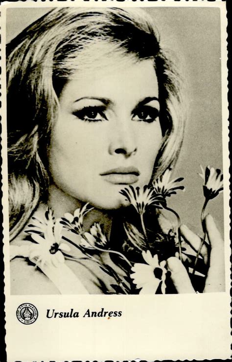 Imn00189 Ursula Andress With Flower Actress Actor Film Movie Star