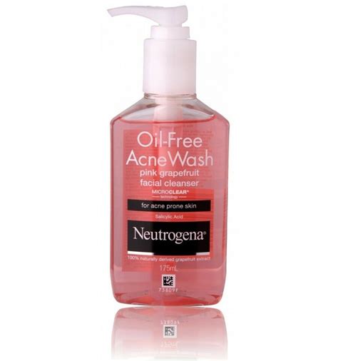 The face wash contains 2% salicylic acid that helps fight breakouts. Neutrogena Oil Free Grapefruit Cleanser 175ml