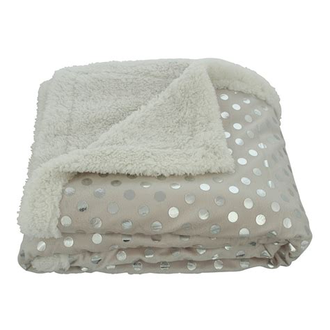 The logan ridge sherpa blanket is sherpa (polyester) on one side and wool on the other, while this striped wool blanket is one of coyuchi's most popular products ever. Sweet Home Collection Dots Sherpa Reversible Faux Lamb's ...