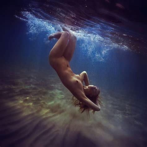 Underwater Nude Boobs