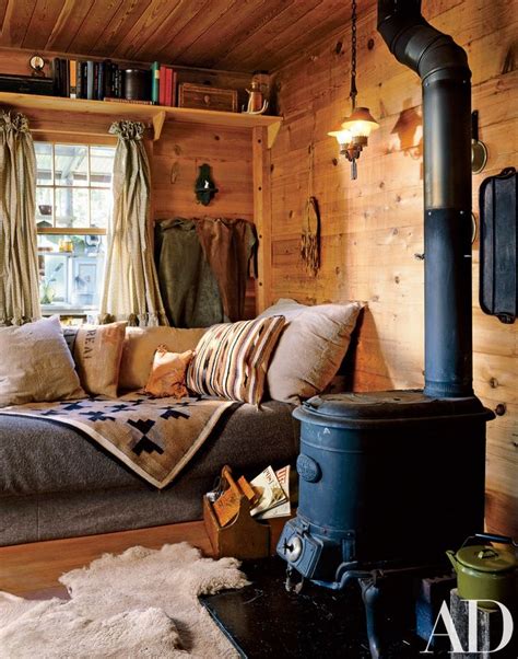 Mimi London Turns A One Room Hideaway On Lake Michigan Into A Rustic