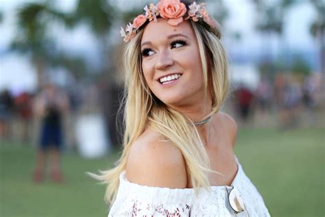Alishamarie's channel, the place to watch all videos, playlists, and live streams by alishamarie on dailymotion. Alisha Marie Puts a Unique Spin On School Lunches | TigerBeat